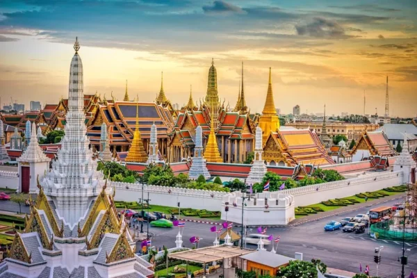 Bangkok: Private Grand Palace, Wat Pho & Wat Arun – with Hotel Transfer