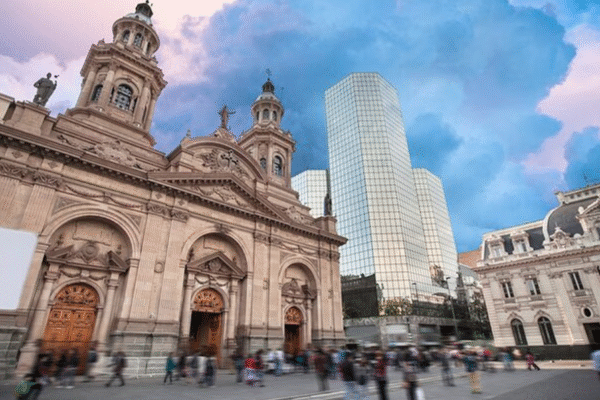 Historic Santiago Contrasts and Cerro Santa Lucía Private Tour