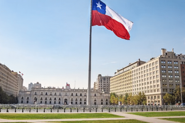 Contrasts of Historic Santiago and Cerro Santa Lucía Walking Tour