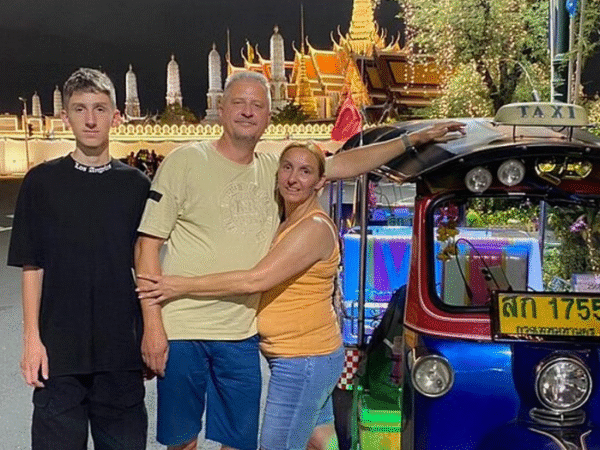 Bangkok Night Tour: Food, Temple & Tuk Tuk