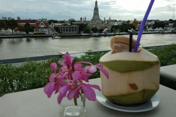 Historical Temples Tour & Rooftop Bar at Sunset