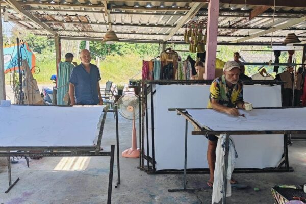 Koh Lanta: Batik Painting Workshop with Hotel Transfer