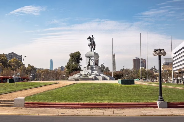 Santiago Skyline: Cable Car & San Cristobal Walking Tour
