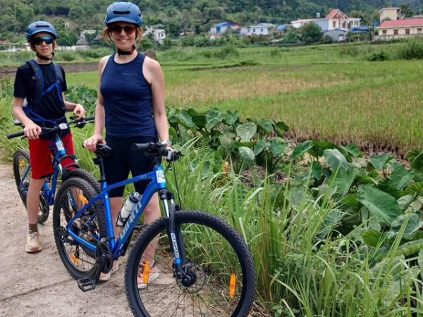 Easy Rider Cat Ba – National Park & Caving